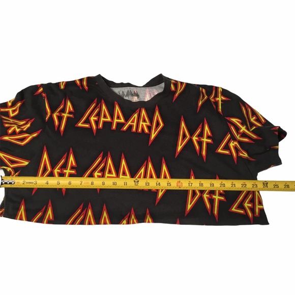 Def Leppard 2019 Band Tee - Picture 5 of 5